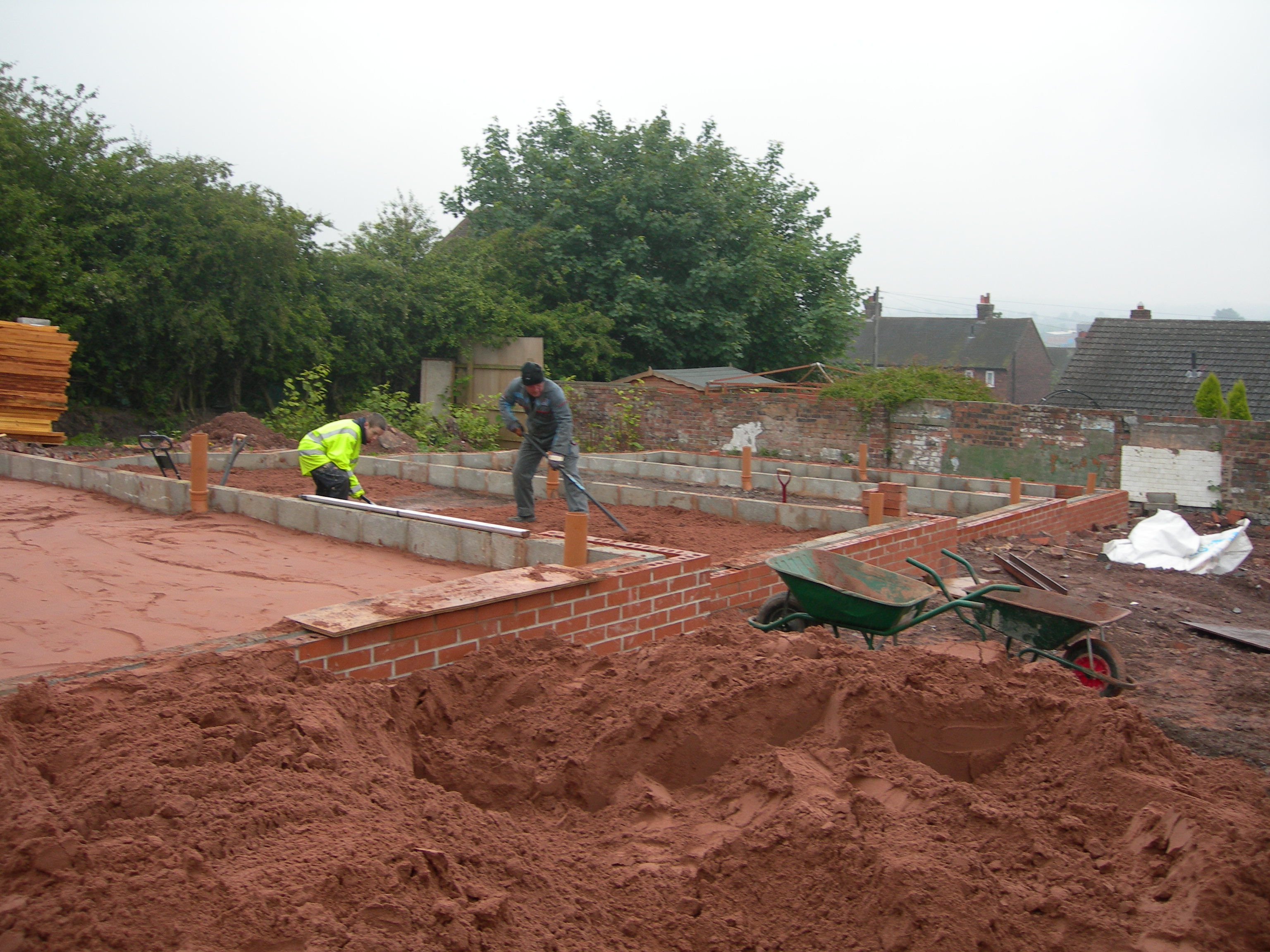 Insulating floors before pouring in concrete